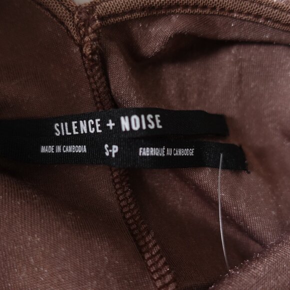 NWT UO Silence + Noise Corina Velvet Short Sleeve Mini Dress Chocolate Sz Small - Picture 10 of 13